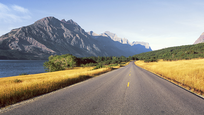 montana road mountains