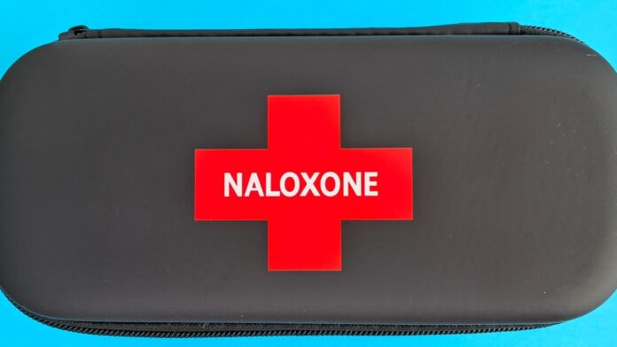 naloxone access in Iowa