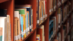 Narcan in Illinois libraries