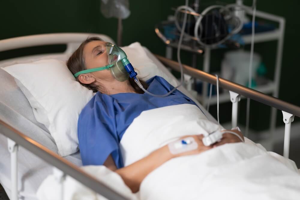 A patient on a ventilator in a hospital. Learn more about the effects of hydrocodone-abuse-featured